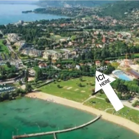 Rive Du Lac Aix-les-Bains
